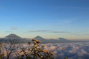 Puasa?  5 Gunung Ini Cocok Didaki!